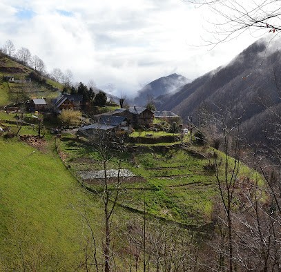 gite d'étape A la ferme d'Esbintz, Ferme Bio à Seix